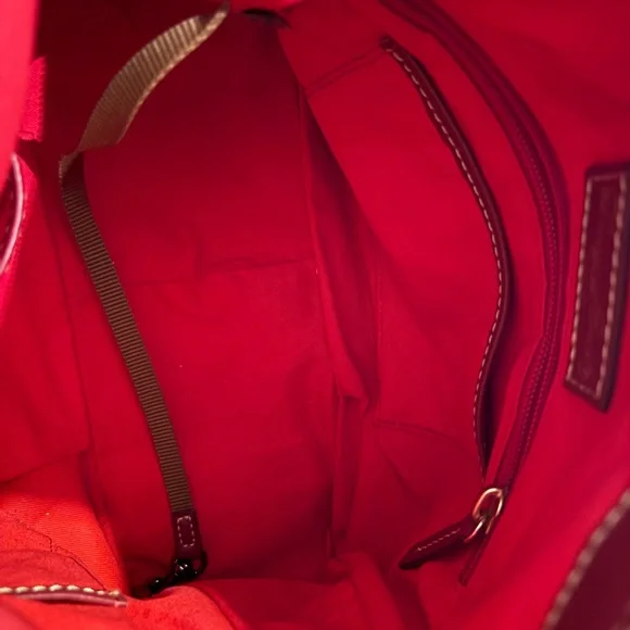 Dooney & Bourke's Teagan Mulberry Purse. - Picture 14 of 16